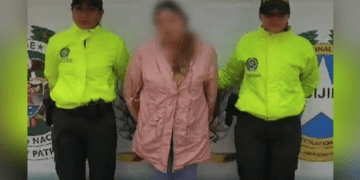 Mujer fue capturada por abusar y grabar a su hija de 3 años para vender los videos