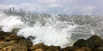 Alerta naranja por fuertes vientos y alto oleaje en el Caribe colombiano