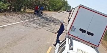 Protesta ciudadana bloquea el Sur del Atlántico: demandas por agua potable y tarifas excesivas en peajes
