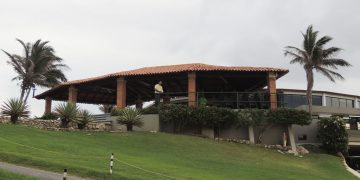 Country Club investiga “conductas inapropiadas” de varios socios en baños de Sabanilla