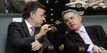 Álvaro Uribe tildó de “mentiroso” a Juan Manuel Santos por polémicas declaraciones