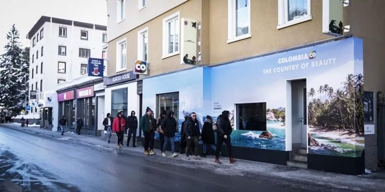 “Es inútil y costoso”: Luis Guillermo Plata, expresidente de ProColombia, dice que alquiler de casa en Davos no se había hecho antes