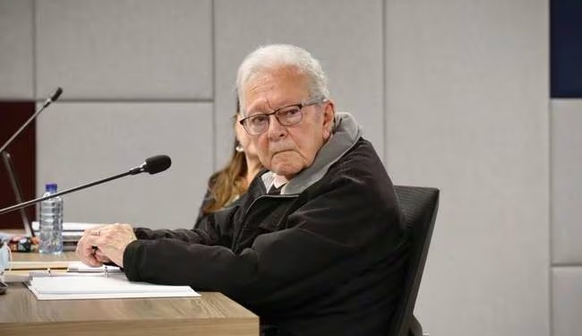 Gobierno Petro le quitó las condecoraciones al general (r) Arias Cabrales