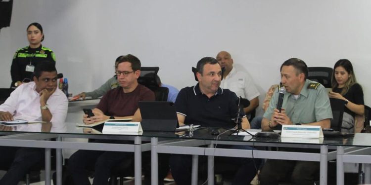 Distrito, Policía y gremios hacen equipo para trabajar por la seguridad