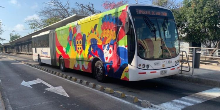 Por montaje de palcos: Transmetro implementa desvíos en las rutas A8-1 Paraíso y A8-2 Vía 40