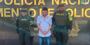 A la cárcel profesor que habría violentado sexualmente a 19 de sus alumnas menores de edad