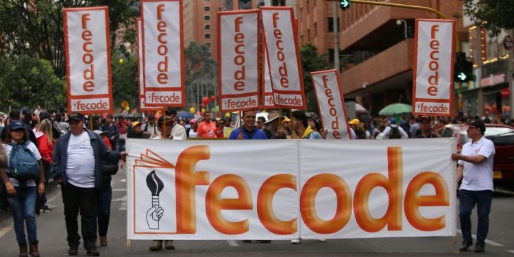 Corte Suprema de Justicia le exigió a Fecode información sobre aportes a campaña Petro