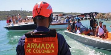 Armada de Colombia vela por la seguridad de turistas y habitantes en Cartagena