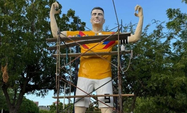 Polémica en Santa Marta por estatua de Falcao García 