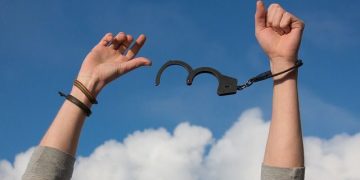 Conceden primera libertad condicional con “Utilidad Pública”: mujer cumplirá pena con trabajo comunitario