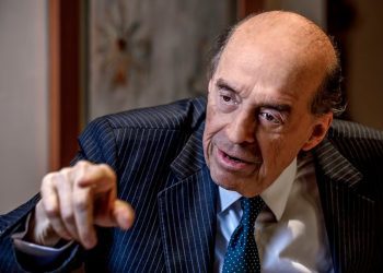 Para el 6 de marzo reprograman juicio disciplinario contra Álvaro Leyva en la Procuraduría