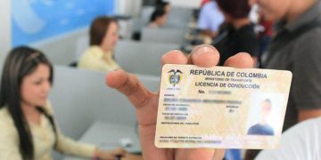 Estas son las personas que deben renovar la licencia de conducción en 2024