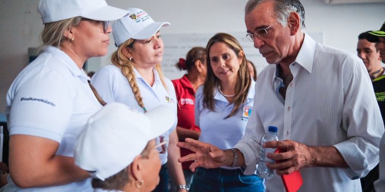 Eduardo Verano cumple con primera mesa técnica del plan de desarrollo en Puerto Colombia