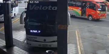 Conductor muere arrollado por bus en reversa en la Terminal de Transporte de Bogotá