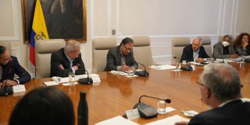 Ministros y funcionarios del gobierno Petro presentaron carta de renuncia 