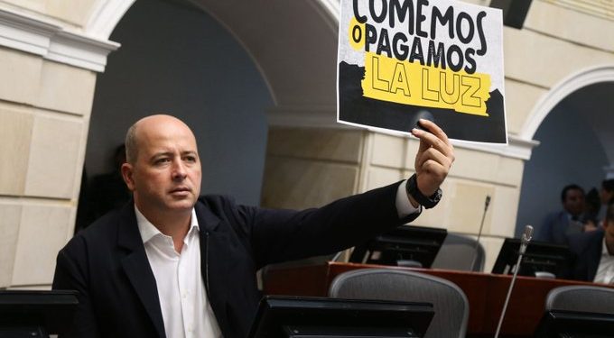 Bancada Caribe en el Senado pide debate de control político al MinMinas por aumento en las tarifas de energía
