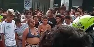 Ataque a pasajeros de motocarro en Soledad: un muerto y un herido