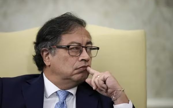 Gobierno Petro creó nueve embajadas y 116 nuevos cargos adicionales