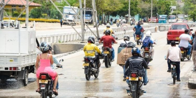 Distrito mantiene vigente medidas que regulan la circulación de motos en Barranquilla