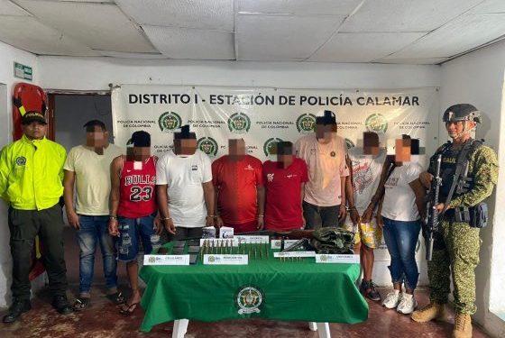 Operación conjunta de la Armada y la Policía captura a presuntos miembros del Clan del Golfo en Bolívar