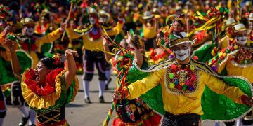 11 mil hacedores derrocharán alegría y color en la Batalla de Flores en la Vía 40