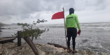 Mar de leva afectó 115 casetas con inundaciones en Puerto Colombia