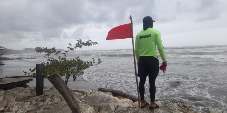 El Niño y frentes fríos tienen en ‘jaque’ a caseteros de Puerto Colombia