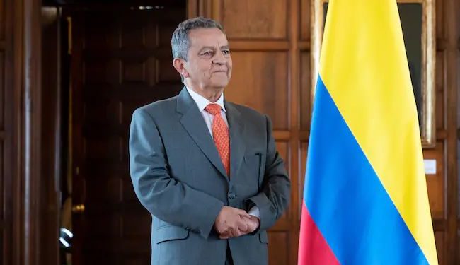 “Se mantiene la adjudicación de pasaportes”: José Antonio Salazar, secretario de Cancillería tras destitución