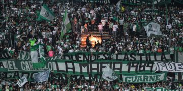 Hinchas de Atlético Nacional incendiaron tribuna del Atanasio Girardot