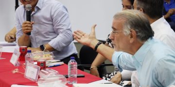 Gobernador Eduardo Verano promueve plan para superar estancamiento de exportaciones