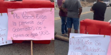 Por falta de agua potable , ciudadanos bloquearon la Vía al Mar, a la altura de El Morro