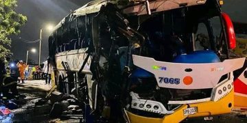 Microsueño fatal: dos personas muertas y 35 más heridas por accidente de tránsito en Santa Marta