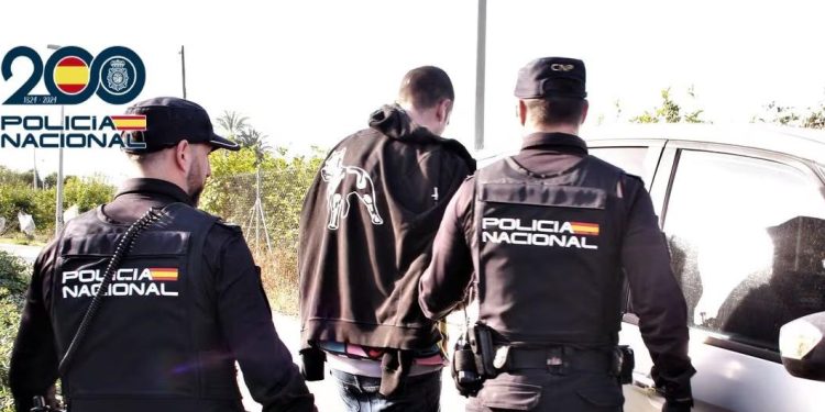 Capturan a policía español por narcotráfico. Trabajaba en embajada en Bogotá
