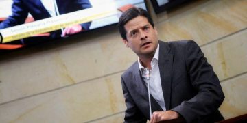“Del Gobierno esperamos más hechos y menos promesas”: Senador Mauricio Gómez sobre tarifas de energía en el Caribe