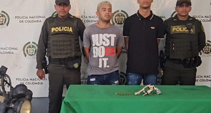 A la cárcel dos señalados de crimen de joven en el barrio Santo Domingo