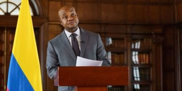 Canciller aseguró que no firmará contrato de pasaportes para Thomas Greg