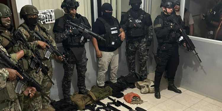 Dos capturados por matanza de 5 personas en zona costera de Ecuador