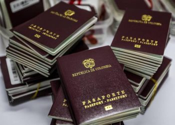 Gobierno revocó resoluciones que le entregaban licitación de pasaportes a Thomas Greg