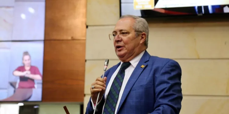 Presidente del Senado Iván Name: “Los tiempos del Congreso no me los va a dictar el Gobierno”