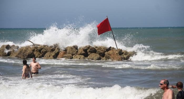Alerta en el Caribe: fuertes vientos y oleaje preocupan a autoridades marítimas