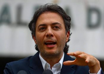 Donó dinero y ahora dice que ‘vaca’ es «ilegal»: Exalcalde Quintero cambia de postura tras críticas y solicita una nueva iniciativa