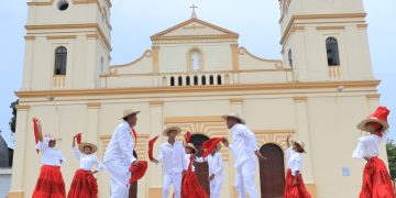 Con homenaje a los bailarines del Atlántico, la Gobernación cerró la ‘Semana de la Danza’