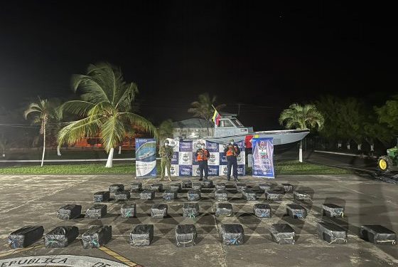 Armada de Colombia incautó cerca de una tonelada de cocaína en el Golfo de Urabá