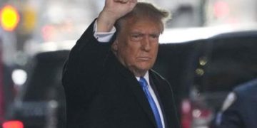 El juicio histórico contra Trump comienza este lunes con la selección del jurado
