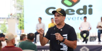 Alcalde Char presenta CrediChévere para impulsar a pequeños comerciantes y vendedores informales