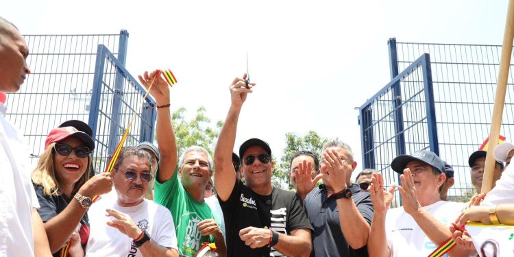 La Alcaldía de Barranquilla entregó este sábado un parque y una vía nueva en el barrio Ciudadela 20 de Julio.