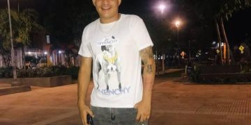 “Estamos cansados de tus extorsiones”: asesinan a joven y le dejan panfleto en la Ciudadela 