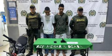 Los capturan tras intimidar y robarle las pertenencias a una persona en La Alboraya