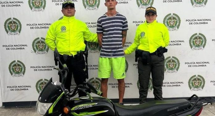 “Dura más un raspao en la puerta de un colegio”: Le dan libertad y media hora después lo capturan robándose una moto