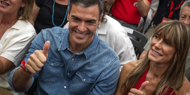 Sánchez confirma que seguirá al frente del gobierno en España tras unos días de reflexión